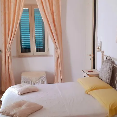 A Casa Di Maria Apartment Vieste